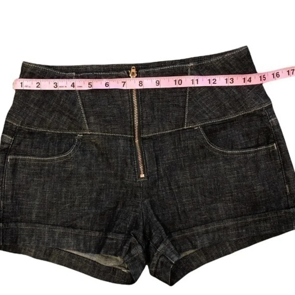 High waist shorts from Refuge dark wash with gold zipper